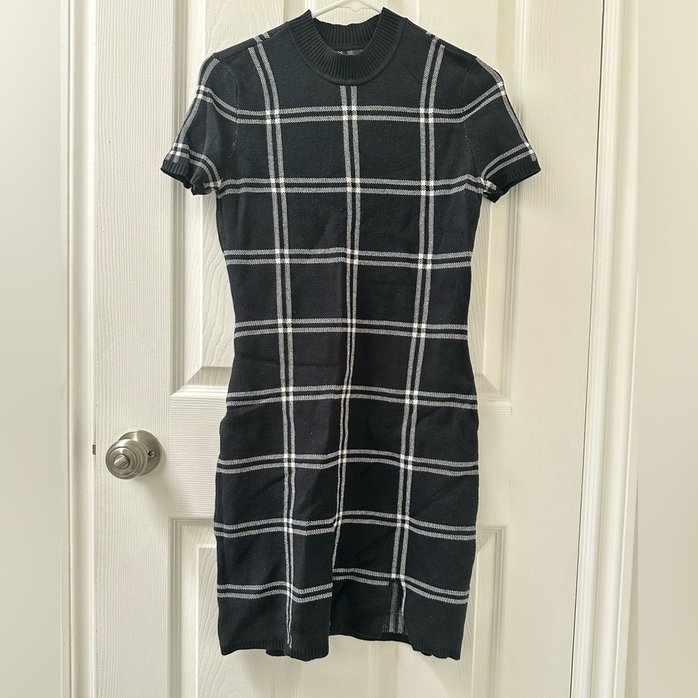 Abercrombie & Fitch - Windowpane Mockneck Mini Sweater Dress Size Small Petite